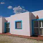 Casas Lionel קוניל דה לה פרונטרה